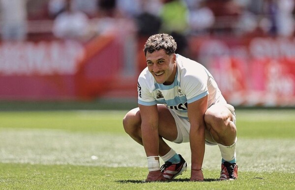Игрок команды Los Pumas 7s отстранен за нелегальный плечевой планч