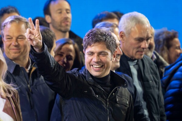 Kicillof reúne a sus aliados para expandir su influencia política