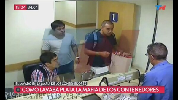 Расследование коррупционного кольца в таможенной службе достигло суда