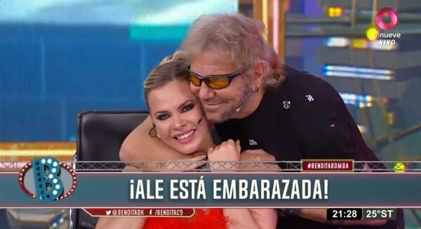 Alejandra Maglietti Announces Her Pregnancy Live