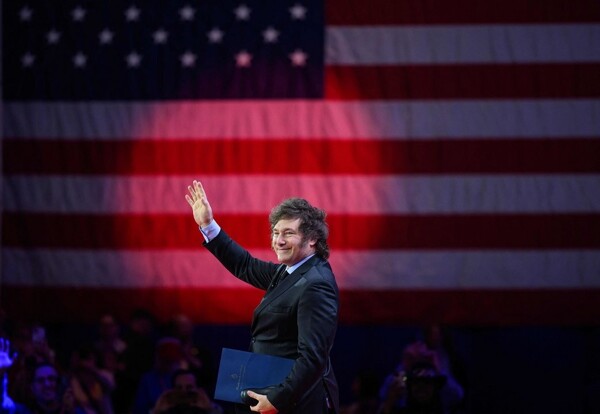 阿根廷总统改变国际日程