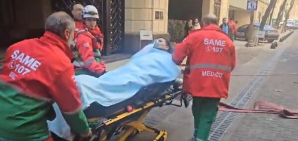 Пожар в Реколете оставил 13 отравленных