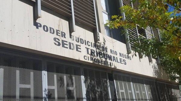 Convicted Teacher Flees After Sentence Confirmation in Argentina