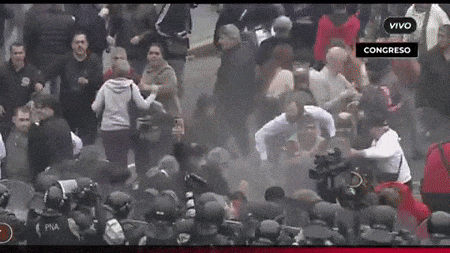 Женщина арестована за происшествия в Конгрессе, связанные с ведомством правительства