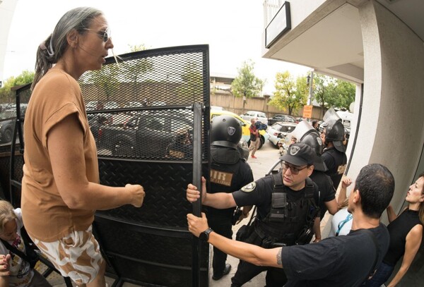 Incidents after Residential Complex Collapse in Buenos Aires