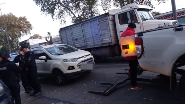 Мужчина пойман спящим на светофоре с высоким уровнем алкоголя в крови в Росарио
