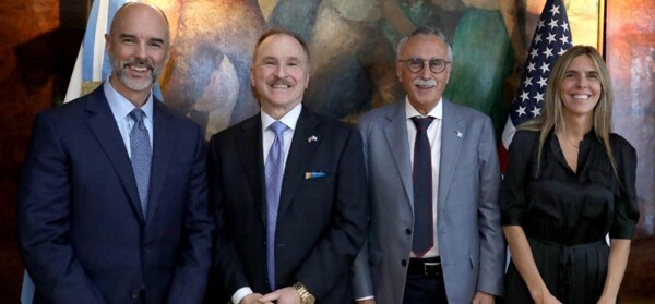 В Аргентине открыли глобальный центр клинических данных Pfizer