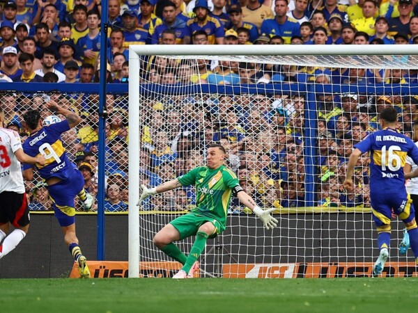 Superclásico: Boca and River compete for playoffs