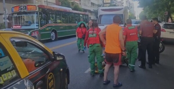 布宜诺斯艾利斯男子被出租车撞伤