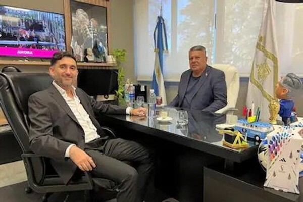 Скандал вокруг президента АФА Тапии: отмывание денег и подделка документов