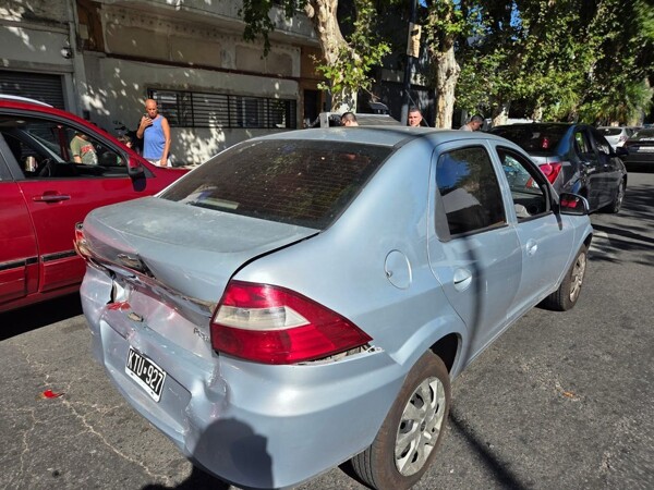 Seven People Injured in Multi-Car Crash in Buenos Aires