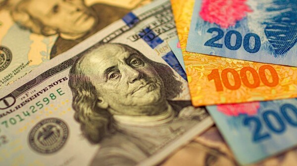 Аргентинская денежная власть продолжает покупать 601 миллион долларов США в мае