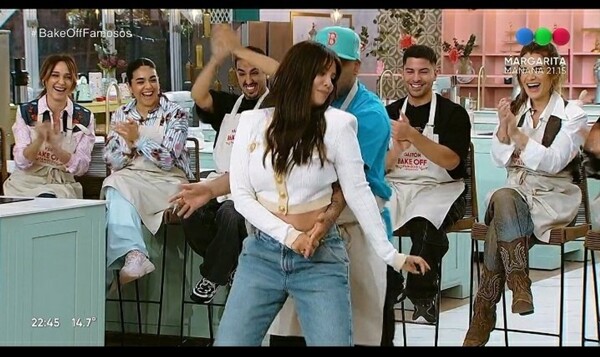 Callejero Fino выигрывает пари с Вандой Нарой на Bake Off