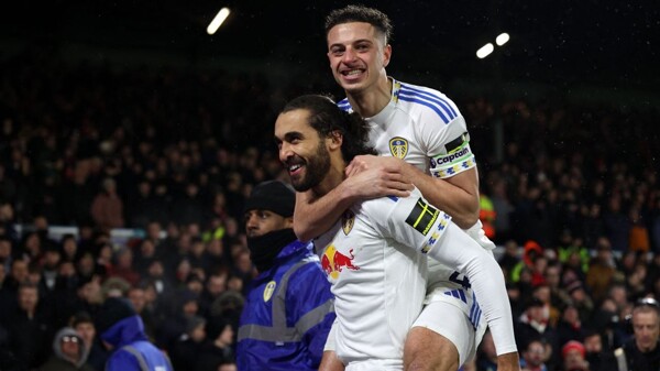 利兹联大胜诺丁汉森林，巩固联赛排名