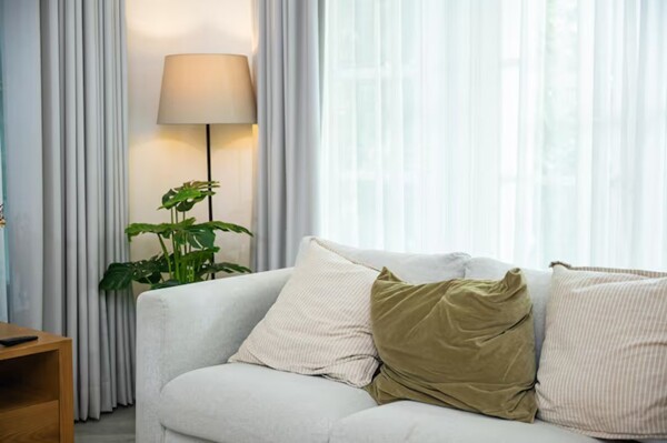 Прощай, темные шторы: как естественный свет экономит деньги и улучшает жизнь