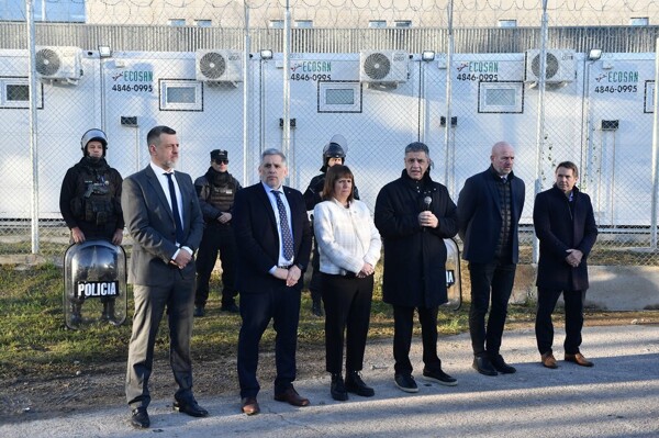 Аргентинское правительство планирует бороться с переполнением тюрем и полицейских участков