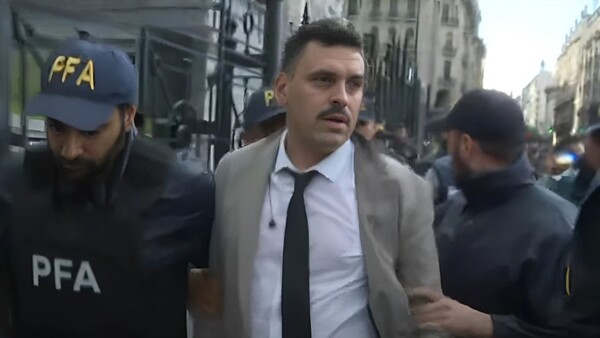 Journalist Expelled from Pensioners' March