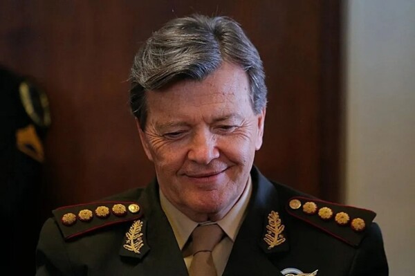 Salta Governor and Former Argentine Army Chief Engage in Heated Exchange
