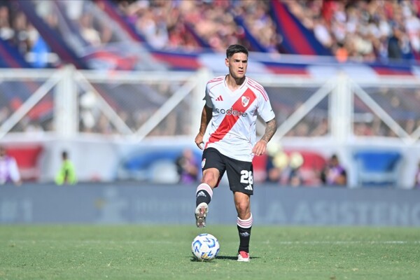 San Lorenzo's Intense Attack