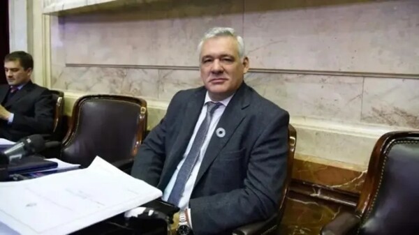 Поделение радикальной группы может быть неизбежным в Тукумане