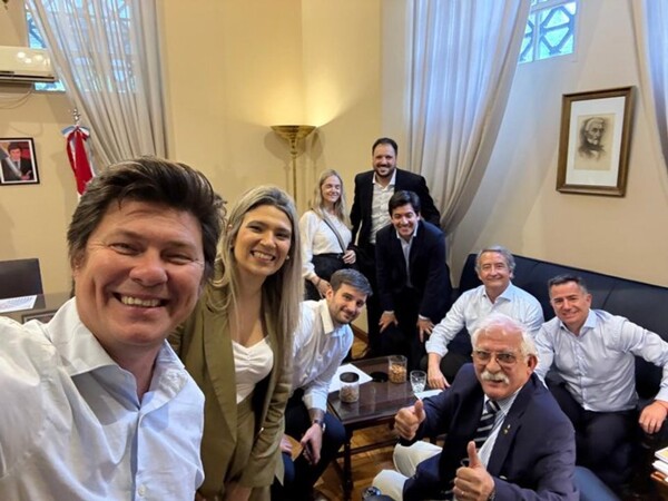 Либертад Аванса провела первое заседание в Палате депутатов