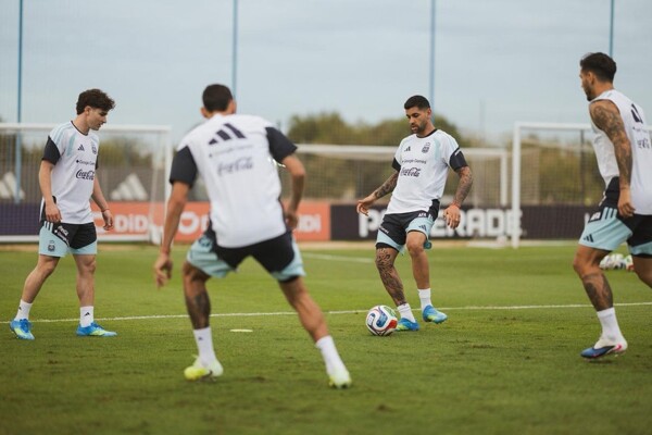 阿根廷将在2026年世界杯前与塞尔维亚进行友谊赛