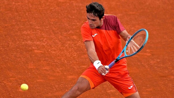 Аргентинский теннисист Навоне вышел в полуфинал турнира в Бухаресте