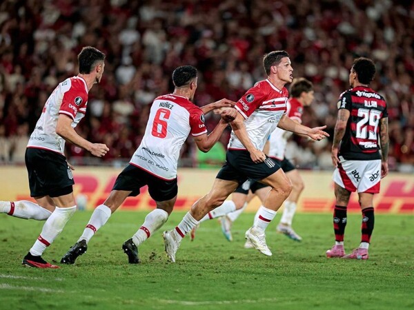 Нападающий «Эстудиантес» пропустит clásico из-за дисквалификации