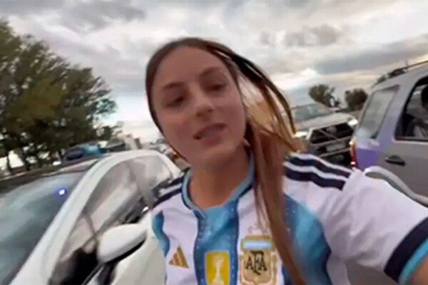 Influencer mendocina viral por saquear un camión