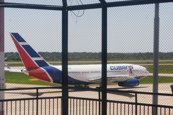 Поставщики топлива в Буэнос-Айресе отказывают в обслуживании Cubana de Aviación