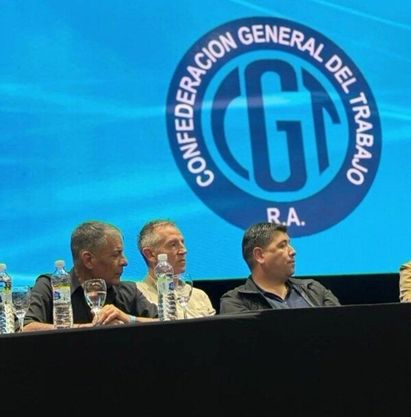 Трудовая реформа в Аргентине: ЦКТ проводит дебаты об ИИ