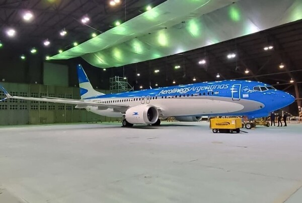 Aerolíneas Argentinas приветствует новый Boeing 737 MAX