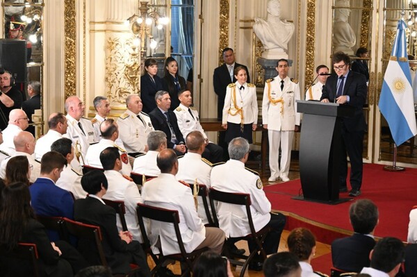 Президент Аргентины Милеи примет участие в церемонии приведения к присяге новых министров