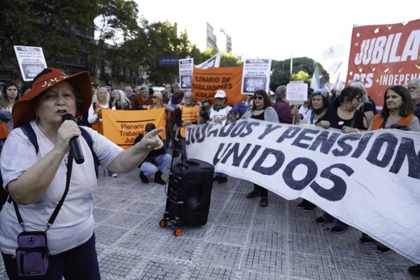 Pensioners and Families of People with Disabilities Protest in Argentina
