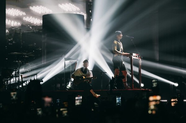 Twenty One Pilots Delivers an Emotional Performance in Argentina