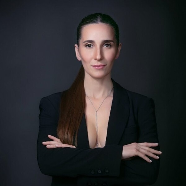 Аргентинская певица Ванеса Мадесена представит свой первый диск по танго