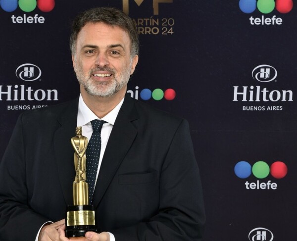Сантьяго Спозато выиграл 'Лучший мобильный репортер' на Martin Fierro 2024