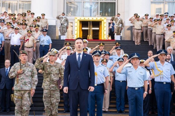 Argentina Increases Military Salaries Amid Reforms