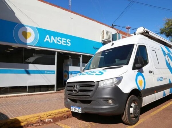 ANSES начнет выплаты семейного пособия и дополнительной карты на питание в мае