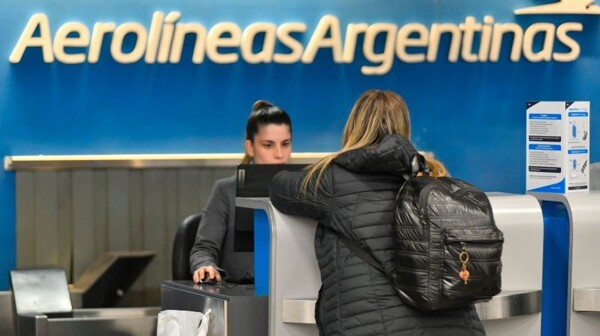 Aerolíneas Argentinas enfrenta забастовку пилотов из-за зарплаты
