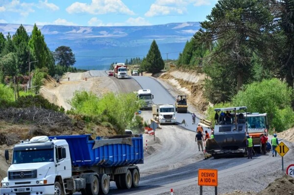 La provincia de Neuquén avanza en la pavimentación de una ruta estratégica