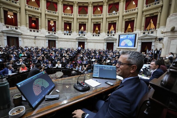 阿根廷：政府急于通过劳动改革