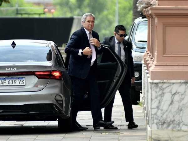 反对派要求解释阿美贸易协定