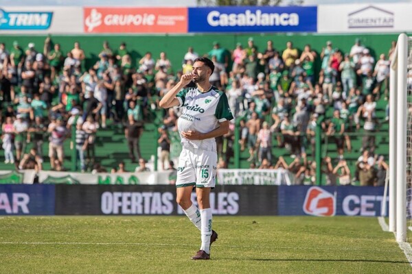 萨米恩托在保级关键战中获胜