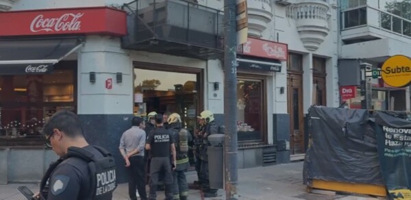 Двое мужчин отравились газом в баре Буэнос-Айреса