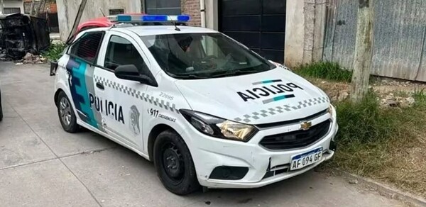 Заключенный сбежал на полицейской машине в Хосе Леон Суарес
