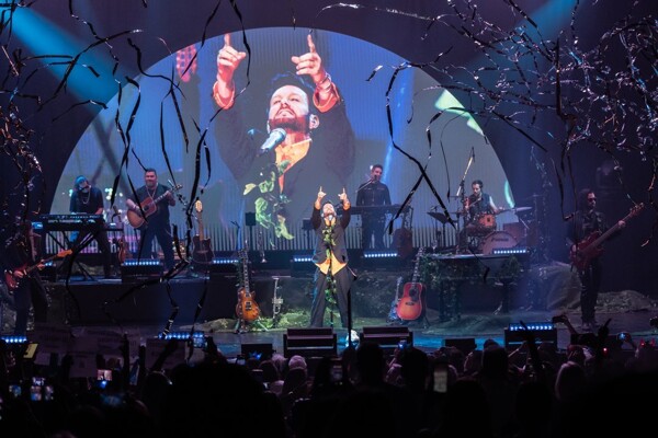 Axel's 25 Tour Hits Buenos Aires