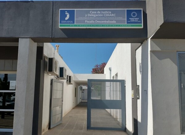 Мужчина в Рио-Негро привлечен к ответственности за избиение и удержание жены