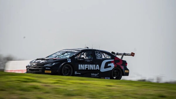 Кьяррокки снова одержал победу в TC2000