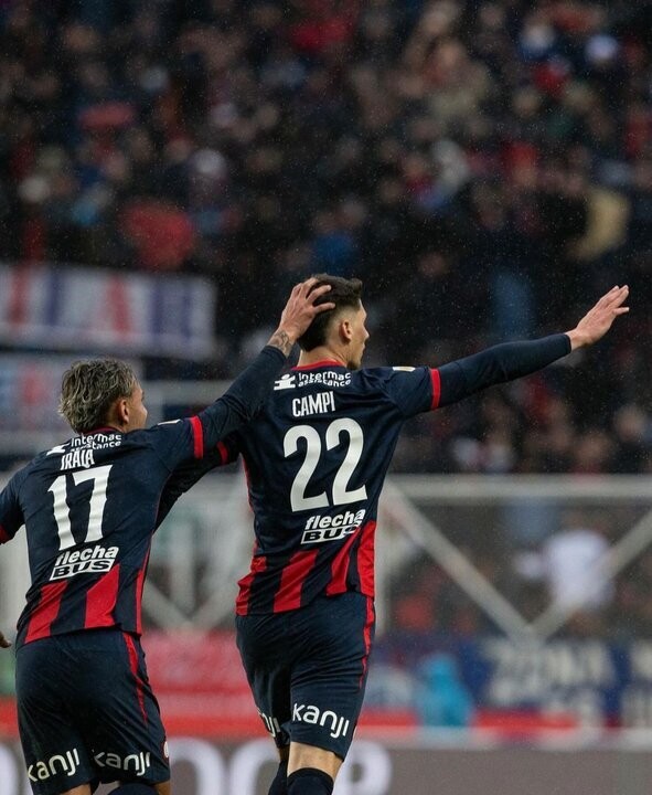 Сан Лоренсо одерживает победу над Ньюэллс